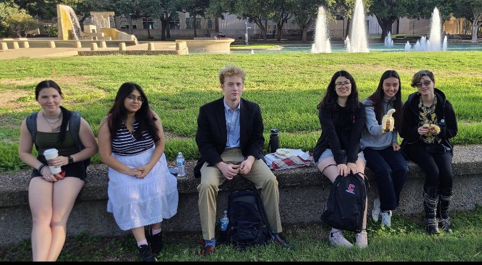 Policy in front of the UT fountains