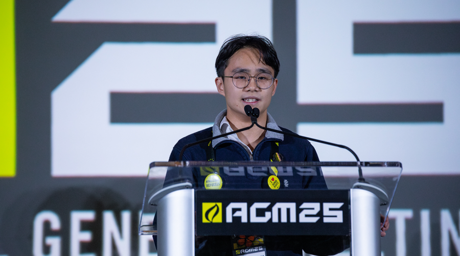  Jonathan Lam ’27 speaking at the People Power Awards ceremony during Amnesty International USA's Annual General Meeting, held in February at the Westin Book Cadillac in Detroit. 