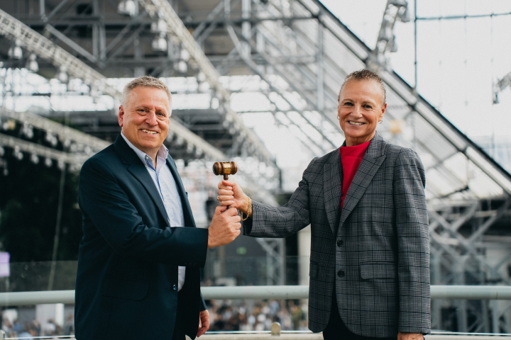 Peter Bamberger passes the gavel to new AOM President Tammy Madsen at the 85th Annual Academy of Management Conference, held in July 2025, in Copenhagen, Denmark.
